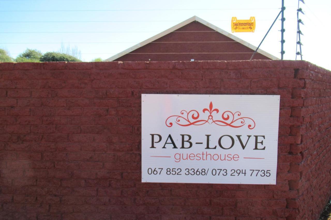 Pab-Love Guest House 쿠루만 외부 사진